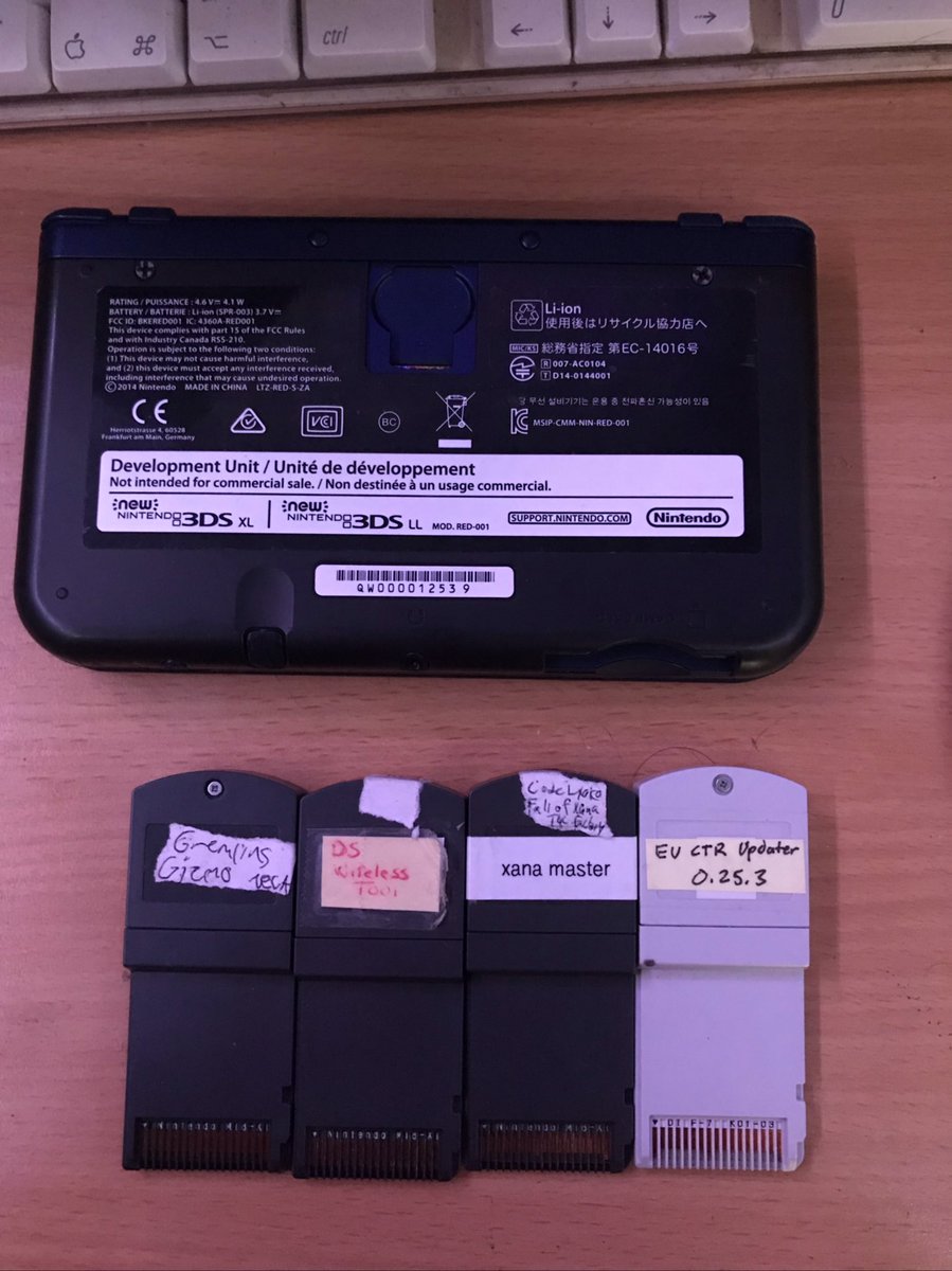 Michel_Gaschet's tweet image. Oh, yeah, and also today’s arrival 😇 #nintendo #devkit