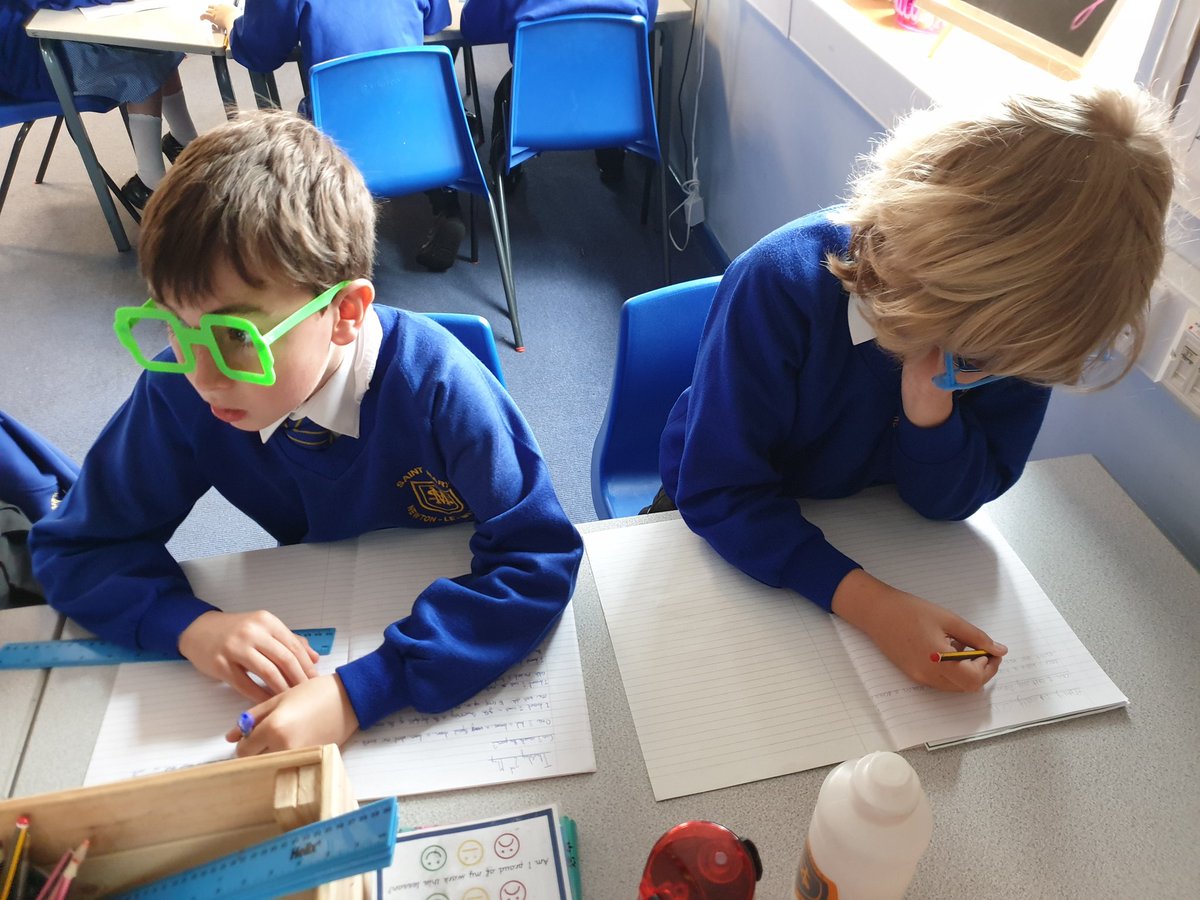 MrsRobbStMarys's tweet photo. Using our 'editing eyes' 👓👀 #Dreamer #poetry #editingwriting @JnrHeadStMarys https://t.co/oHvrgpBs2D