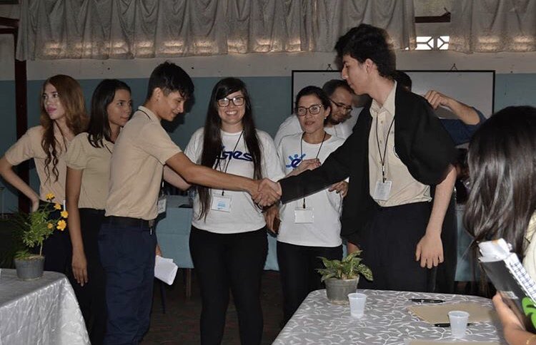 AG_movement's tweet photo. A una semana del Debate Final de #EresSaberes, seguimos trabajando por la juventud venezolana y el desarrollo de sus habilidades. ¡El crecimiento es notorio! #NeverGiveUp #AGmovement https://t.co/dk41fMJAUV