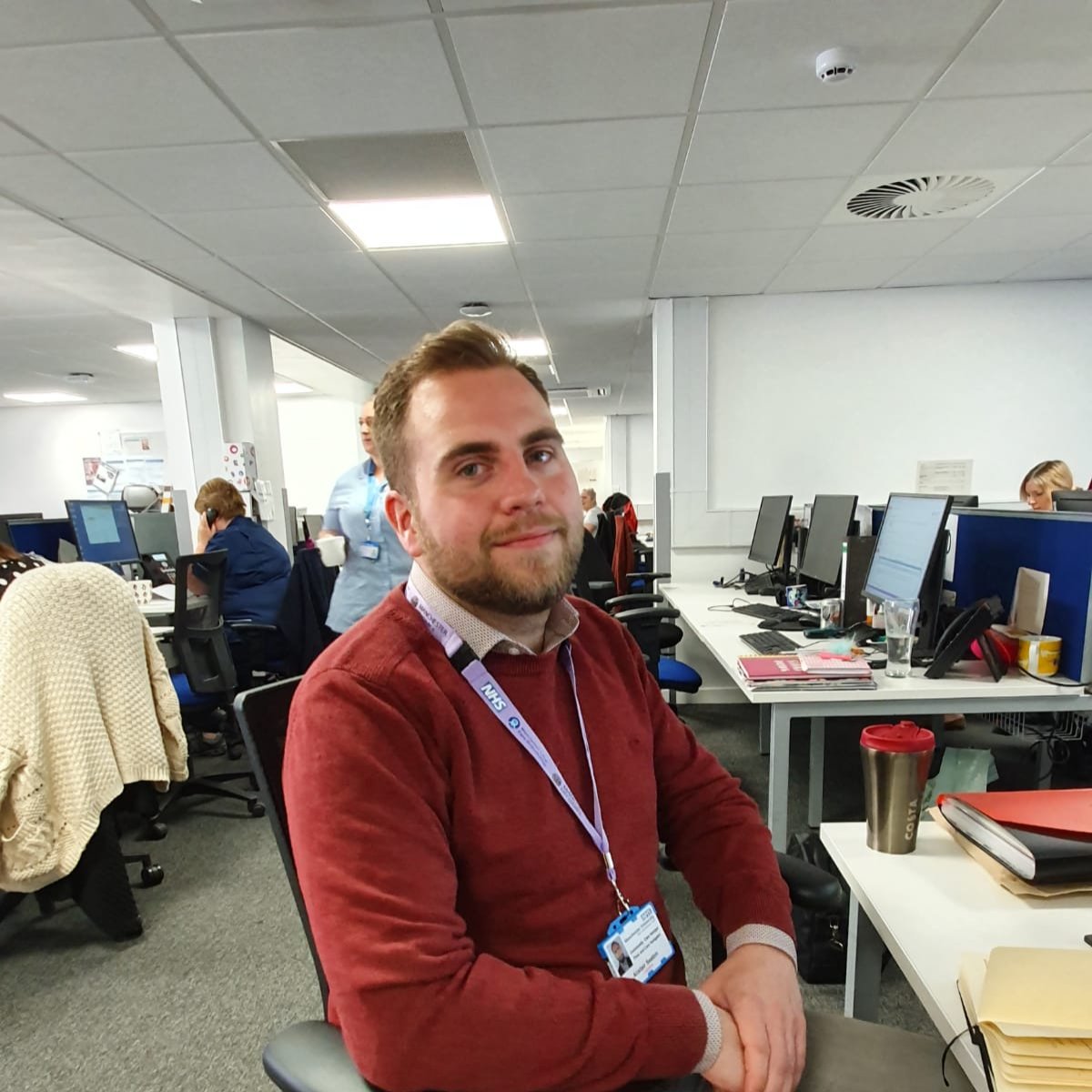 MattMlco's tweet image. #DAY4 in our #WhosMyNavigatorCampaign introducing the #tenacious and #superorganised Alistair. He's new to the NHS but has taken to #carenavigation like a #ducktowater - he has been posted to #withingtonandfallowfield #neighbourhood @mcrlco @4_mlco @HealthyMcr