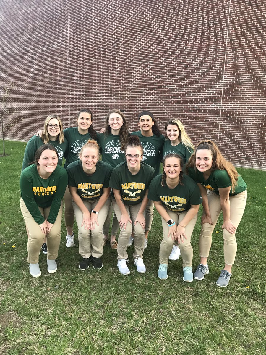 It was a GREAT night to be a PACER! We and the @marywoodwlax valeted cars this evening for the 6th annual Community Leadership Dinner for <a href="/MarywoodU/">Marywood University</a>! We had a great time and got to meet great people! #CountUsInNextYear 🚗🚙🏎