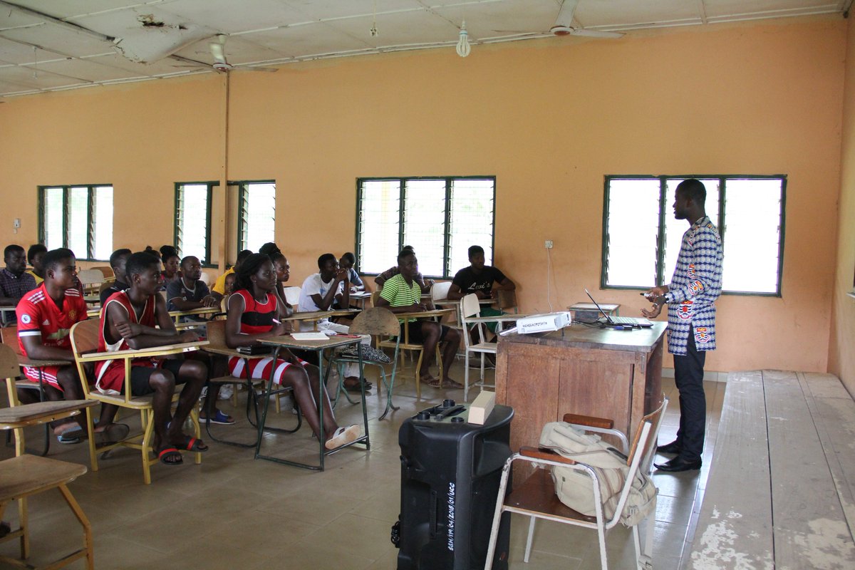 Pineapple Value Chain Project Carp+ Ghana tweet media