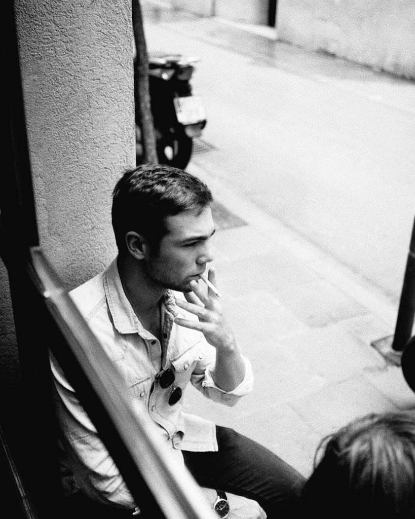 Rubioopol's tweet image. 𝑨 𝒗𝒆𝒄𝒆𝒔 𝒏𝒐 𝒔𝒆 𝒄𝒐𝒎𝒐 𝒆𝒎𝒑𝒆𝒛𝒂𝒓, 𝒐 𝒄𝒐𝒎𝒐 𝒕𝒓𝒂𝒕𝒂𝒓 𝒅𝒆 𝒆𝒙𝒑𝒍𝒊𝒄𝒂𝒓 𝒎𝒊 𝒗𝒊𝒅𝒂.