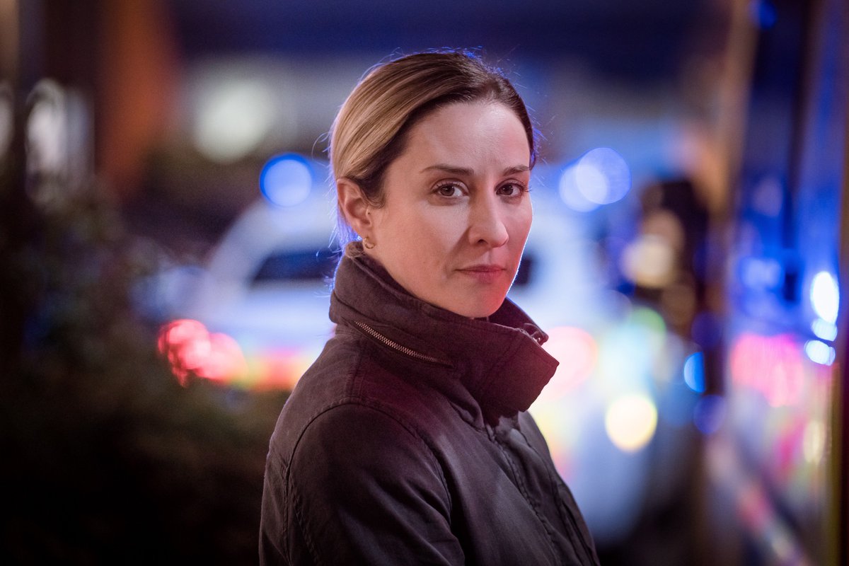 ITV's tweet photo. Solving cases is all in a day's work for Detective Lisa Armstrong.  We're pleased to confirm #TheBay will return to @ITV for series 2. https://t.co/tumgQtFXqb