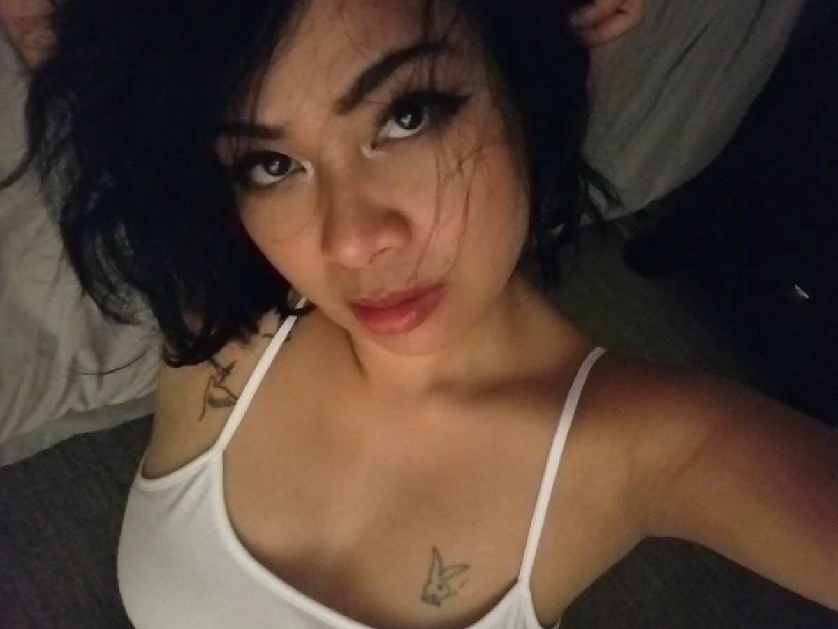 tolapaper5's tweet photo. My 42year old sex drive. It is out of this world. Being madly in love and connected in every way possible including sexual chemistry does help.... just sayin... I'm ready for u babe 😍😍😍😍❤❤❤.. #LikeToTalkAbout https://t.co/6jgciCqOPq