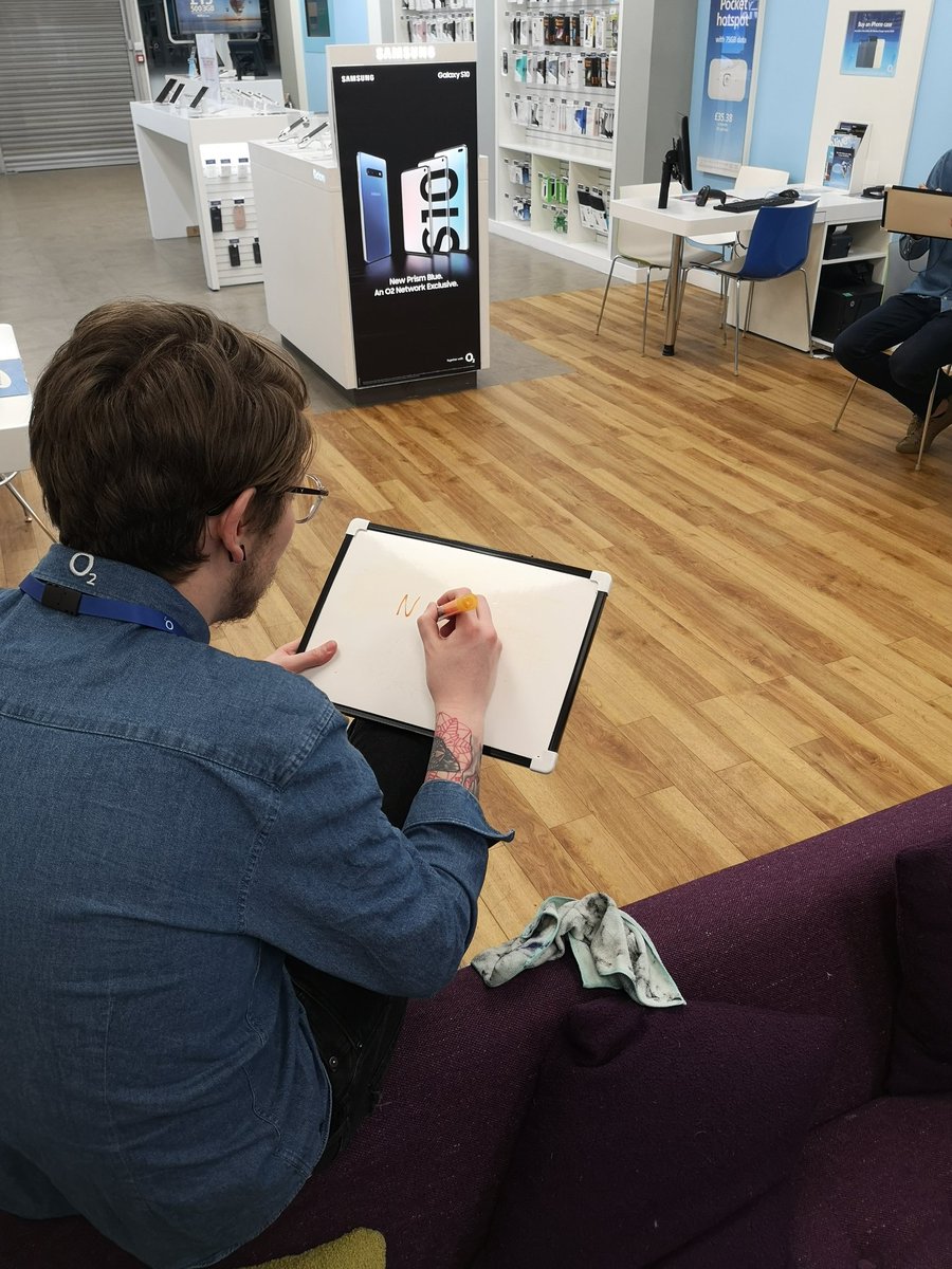 O2GuruLennySale's tweet image. Today's Training Session is all on Tablets and Types of Users to start our weekend off in Middleton @O2GuruBarry #MIDTraining #BeTheExpert #TabletTraining #O2Middleton