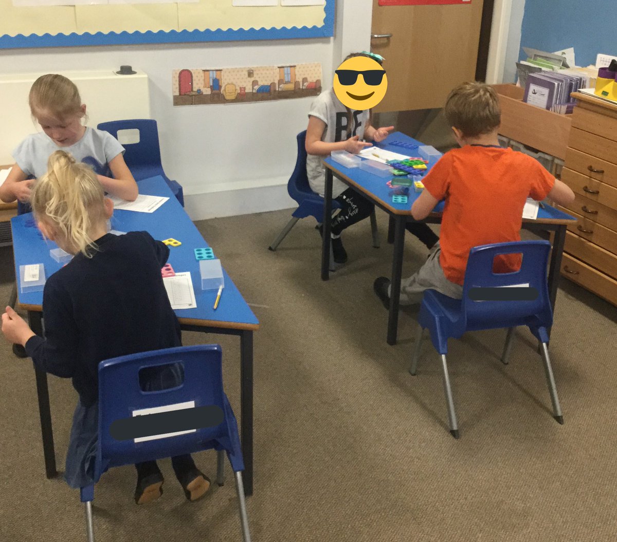 SimpsonsLane1B's tweet photo. The year 1’s are working hard on their Arithmetic work this morning. @SimpsonsLane https://t.co/E4bdMzquvq