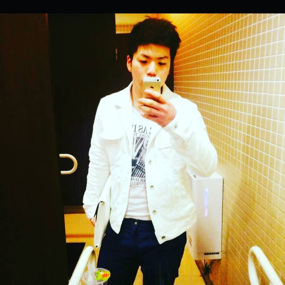 TRANITHgin0525's tweet photo. ジム契約＆トレーニングわず！
絶対昔の体型にもどる！！
週4か5で通います(￣∇￣)

応援してね♪
#ホスト
#ROJAR
#ダイエット
#ジム
#飴と鞭を下さい
#四日市 https://t.co/8GEp4jkZNI