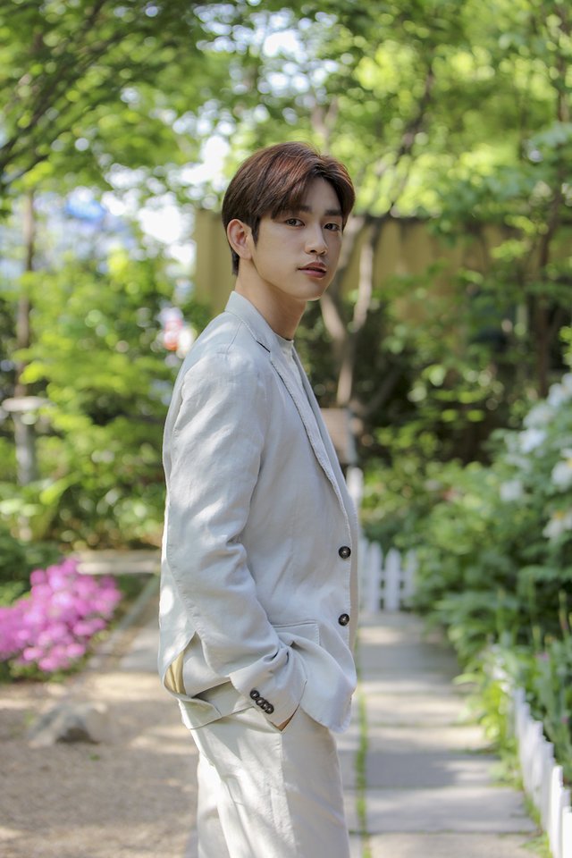 D5oPSKWUYAMKmst.jpg:orig