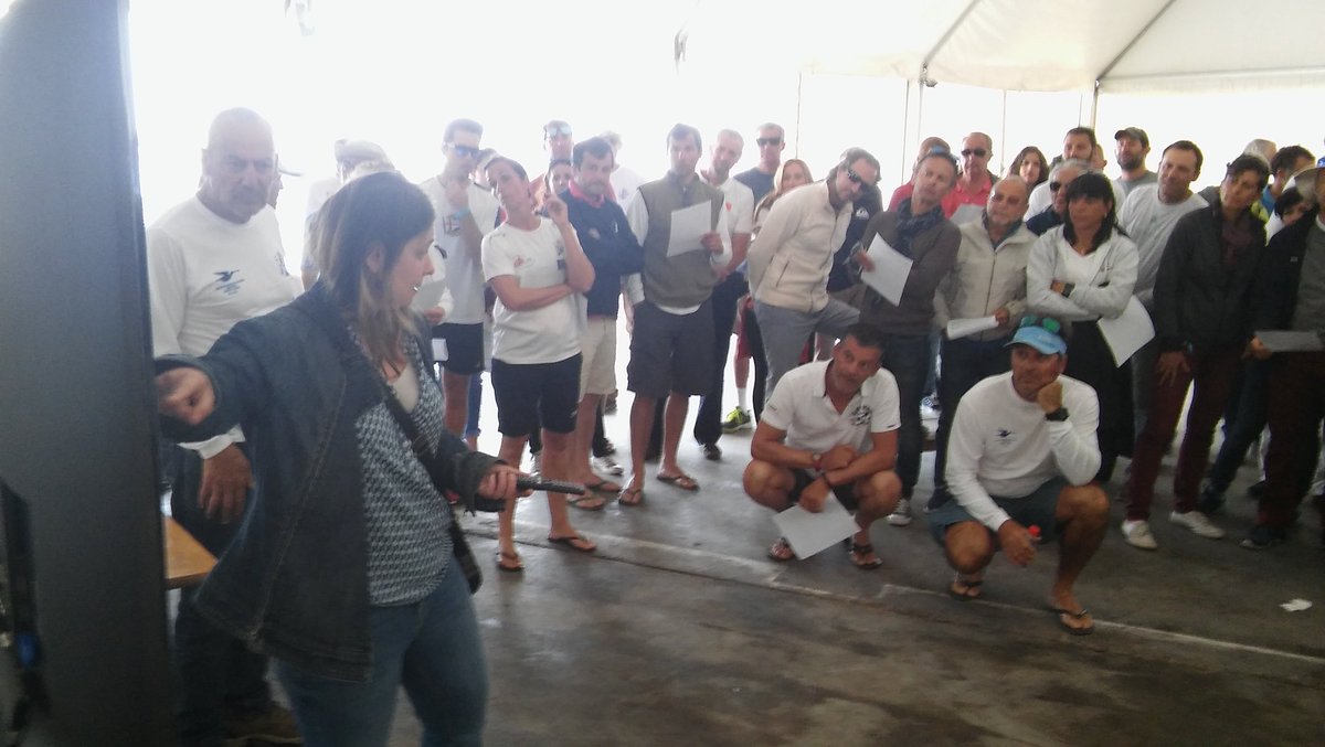TACTIC_av's tweet photo. Meteo briefing para esta segunda jornada del Cto de Europa y España Masters de Snipe en el @RCN_Valencia ⛅⛵ 
. @snipe_rcnv #watersports #snipe #tacticaudiovisual https://t.co/dIAt6R71Zy