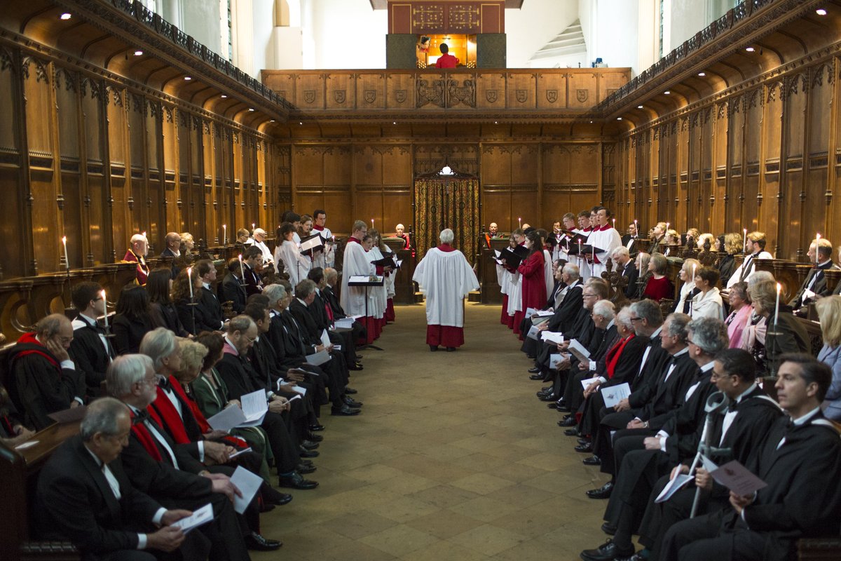 QueensCam's tweet image. Last Sunday, Queens' welcomed our Benefactors to College for the annual  Commemoration &amp;amp; Ceremony of Benefactors, followed by the Benefactors' Feast. Rebekah Hinton, JCR Access Officer, gave a speech about the importance of Queens' Access initiatives. queens.cam.ac.uk/life-at-queens…