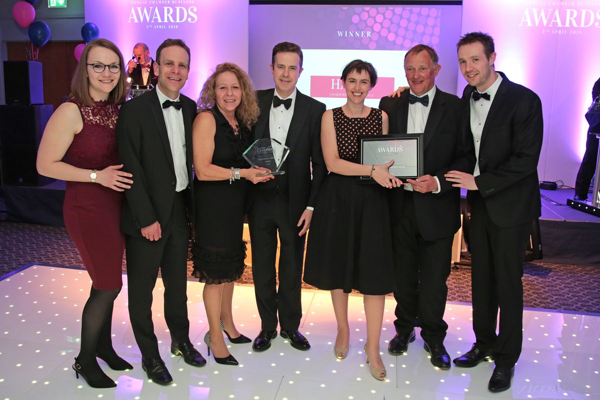 We are still basking the glory of our win at the #EastCheshireChamber awards last month .. harts-ltd.com/east-cheshire-… #thankyou #awardwinningservice