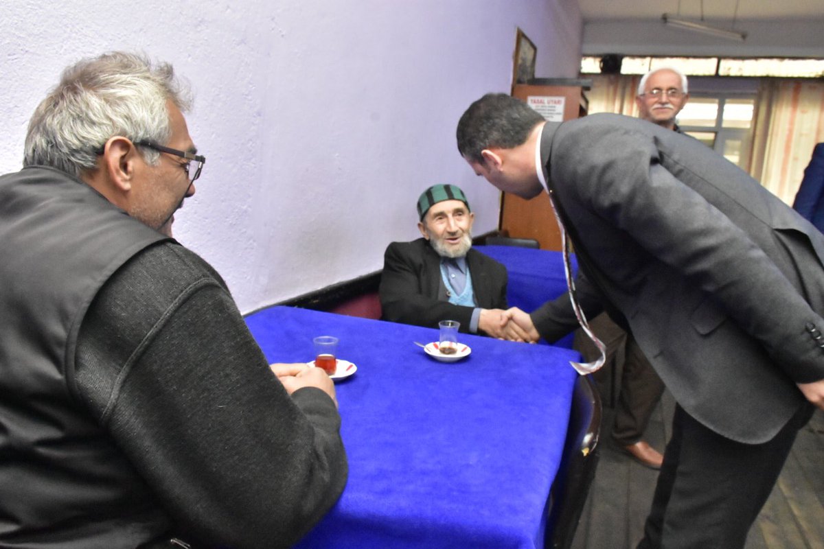 Mübarek Cumanın feyzini ve bereketini halkımızla paylaştık. 
Esnaflarımızı ziyaret ederek, vatandaşlarımızla hasbihal ettik. 
Allah c.c tüm esnaflarımıza hayırlı ve bereketli rızıklar nasip etsin inşallah.