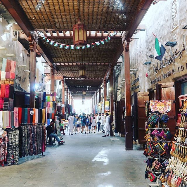 BazilPatel's tweet image. souks have a story 
#dubai #dubaiblogger #bazilpatel #dubaiaed bit.ly/2GYM1Hr