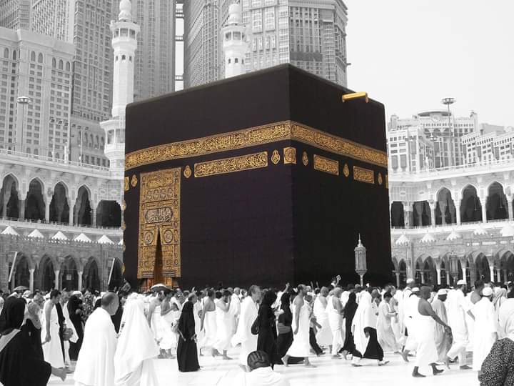 awed1980's tweet image. ﻳﺎ ﺃﺭﺽ ﻣﻜﺔ ﻓﻲ ﺭﺣﺎﺑﻚ ﺭﺍﺣﺔ
ﺗﻤﺤﻮ ﻋﻦ ﺍﻟﻘﻠﺐ ﺍﻟﺤﺰﻳﻦ ﺃﺳﺎﻩ
ﺷﻮﻕ ﺗﻀﺞ ﺑﻪ ﻣﻮﺍﻃﻦ ﻟﻬﻔﺘﻲ
ﻳﺎﺭﺏ ﺑﻠﻎ ﻣﻦ ﻳﺤﺐ ﻣﻨﺎﻩ