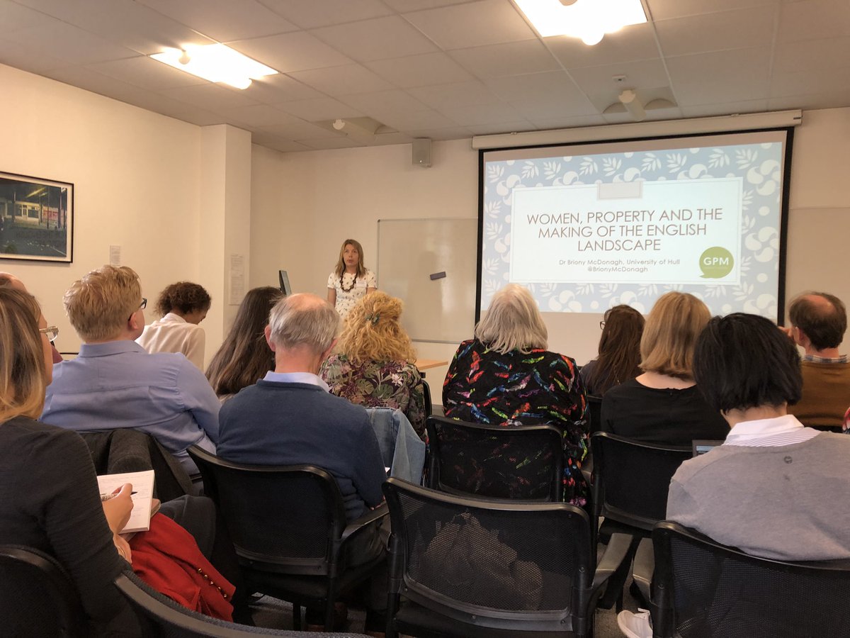 Brilliant to be @warwickuni today for the ‘Women and Property in the long 18th century’ workshop organised by @rjdashwood. @BrionyMcDonagh of @Women_and_Land starting proceedings. Good follow up to last night’s launch of the Elizabeth Morgan exhibition @StorielBangor