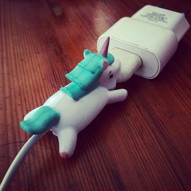 karentoittoit's tweet image. Cutest cord saver ever from Typo
&amp;gt;&amp;gt;&amp;gt; I want to get all of them!
TX @techgirlza I saw it on your feed
.
.
.
#CordSaver #CableCover #Typo
#NotSponsored
#UnicornCableCover
#UnicornLove bit.ly/2IY06XL