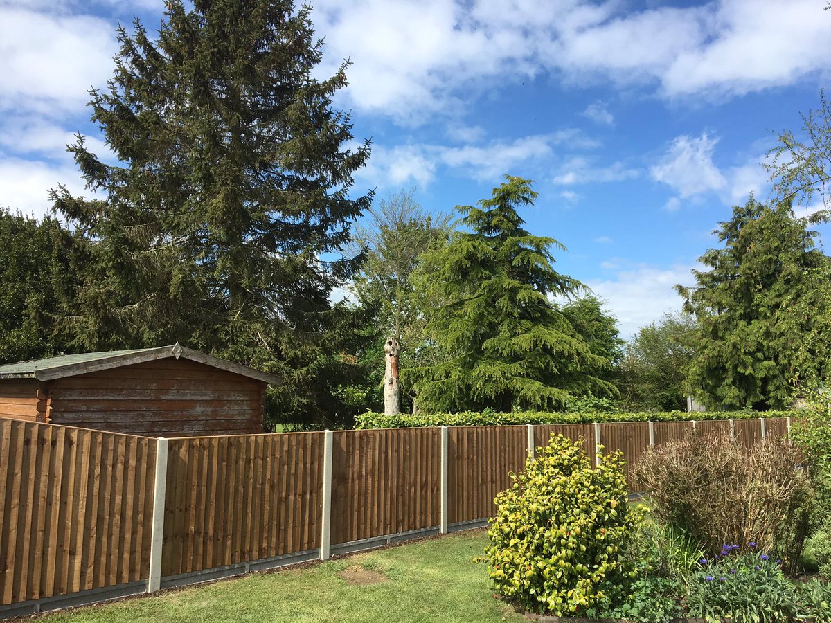 ChaseTimber's tweet photo. Some photos from a recent  installation of some Trade Closeboard Panels for a customer! https://t.co/bEYqJJPLJn