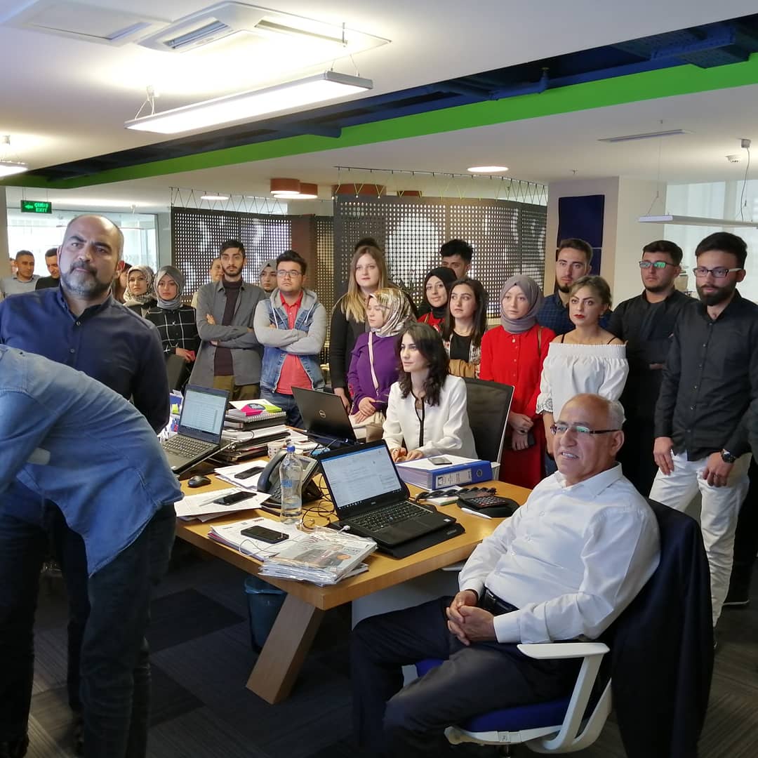 cumsi_'s tweet photo. Kulüp olarak @quicksigorta  Genel Müdürlüğü'nü ziyaret ettik. Ziyaretimizde bizlerle değerli bilgilerini paylaşan Maher Holding Genel Müdürü Sn. Levent ULUÇEÇEN Beyefendiye, Sayın İsmail Bey ile Sayın Halil Beye ve tüm Quick Sigorta ailesine teşekkür ederiz.

#cumsiquicksigortada https://t.co/4s6BsIvkIF