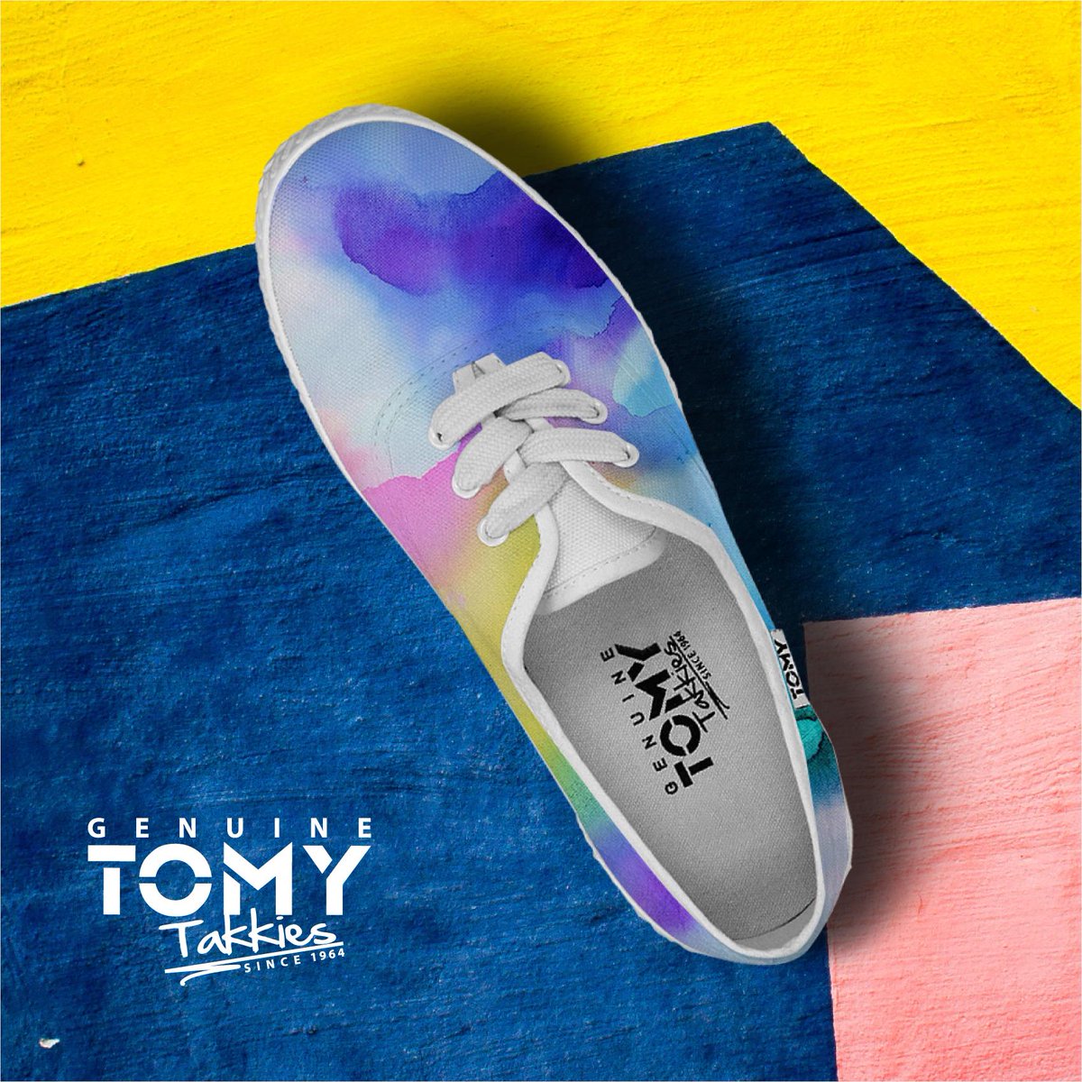 Add some glamour into your wardrobe by customising your own pair of Tomy Takkies. View more: bit.ly/2NOxgZO  

#TomyTakkies #ShoeOfMzansi #Custom