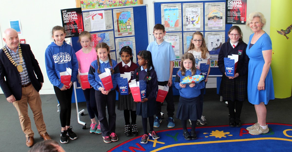 whcclibrary's tweet photo. Congratulations to all our entrants in the Design a poster for a Panto competition, prize-giving with Frankie Keena, Mayor of Athlone Municipal District, was held in Athlone last night. #athlib https://t.co/AMcDEYLBRO