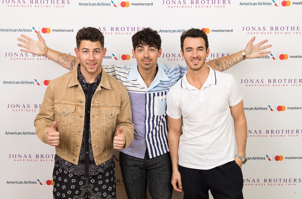 Directlyrics - News tweet media