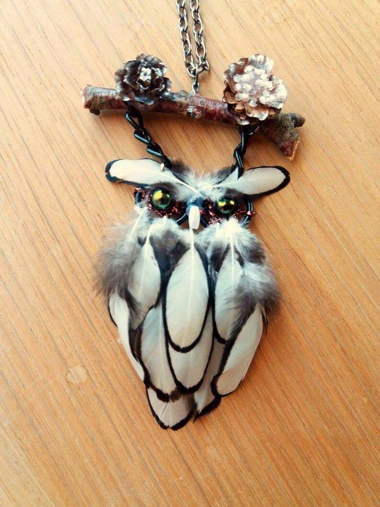A wonderful owl awaits you. Look forward to decorating your neck. That's what you want? #niceideas #gift🎁 #bohemiandreamcatcher #necklacehandmade #owlnecklace #owlnecklaces #jewelrysale #owljewelry #pendantsforsale #etsy #etsymaker #etsyshops #tosel #tobuy #handmadenecklace #gif