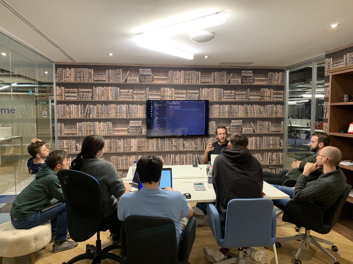 jobtome's tweet photo. Thank God it's #TechFriday! On Fridays, a fellow of the IT Team leads a 2-hour workshop for his colleagues. They are a great opportunity to talk about the latest technologies that can improve our everyday work. Do you want to be part of our team? 👉 https://t.co/CVx5DxXCrA https://t.co/ErbeRpQBv1