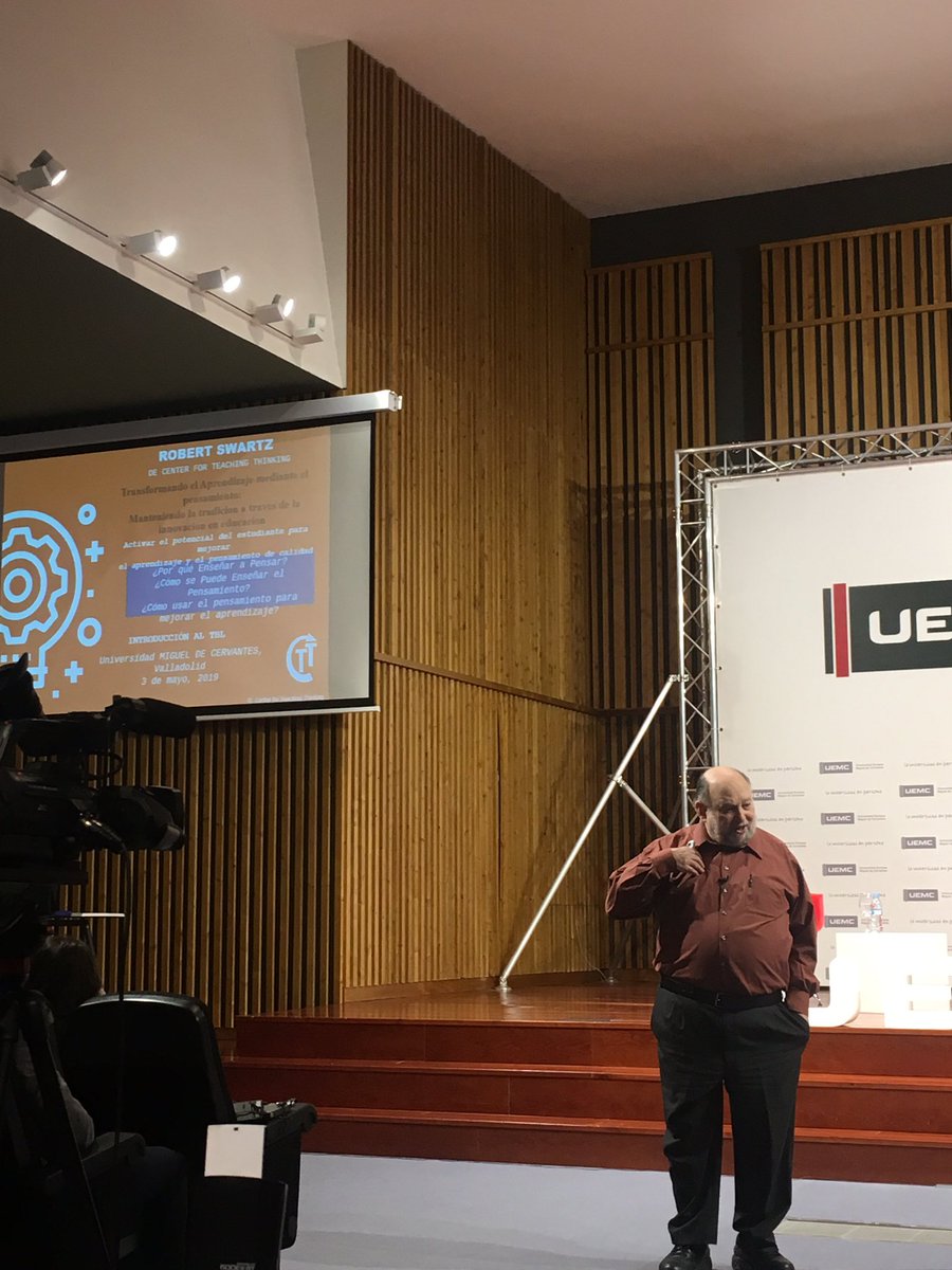 julenggdoc's tweet photo. Jornada Buenas Prácticas Docentes 2019. Robert Swartz: pionero de la inclusión del pensamiento crítico y creativo en los contenidos curriculares @colsangregorio @car_pe_va #TBL #thinkingbasedlearning #LaMennais https://t.co/gupWqqocMZ