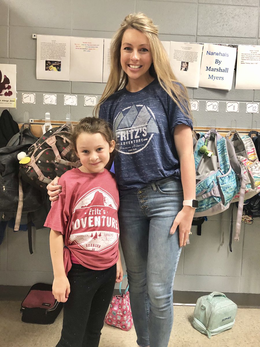 Excited teacher and student repping <a href="/fritzsadventure/">Fritz's Adventure</a>! @SequiotaIndians <a href="/officialSPS/">Springfield Public Schools</a>