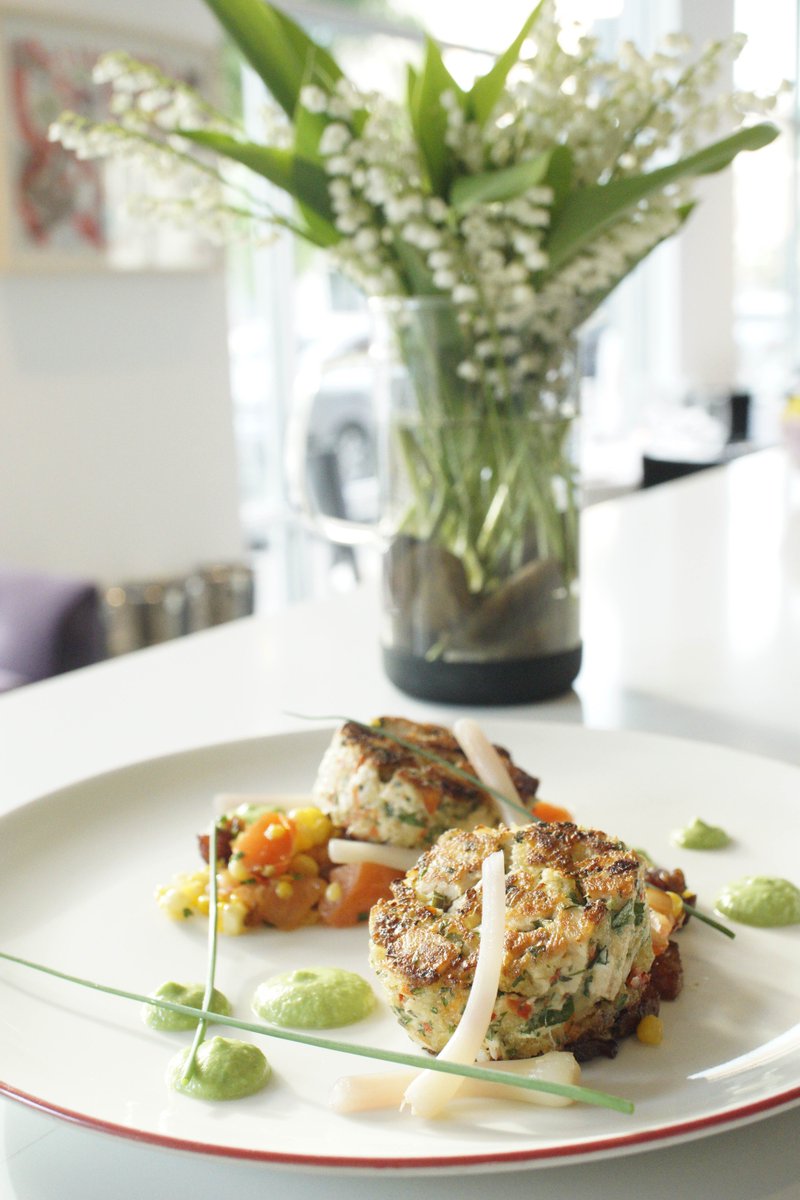 Part of our Prix Fix Mother’s Day Brunch Menu: Crab Cakes • Corn | Tomato | Smoked Bacon | Avocado Mouse | Pickled Ramp Bulbs

📞412-586-4347 for reservations! #mothersday #prixfix #brunch #Lawrenceville #Pittsburgh  #sentipgh