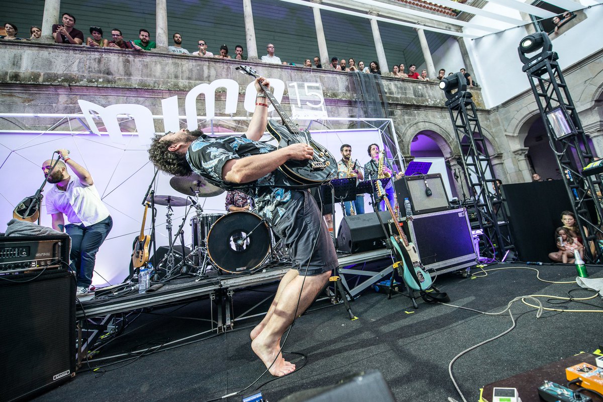 mimofestival's tweet photo. Estão todos trabalhados no alongamento?!
porque SEXTOU! 😂😂🎉
.
.
Foto: Lino Silva
#MIMOFestival #MIMOAmarante #show #sextou #sexta #descanso #festa #musica https://t.co/EWFztHRlf0