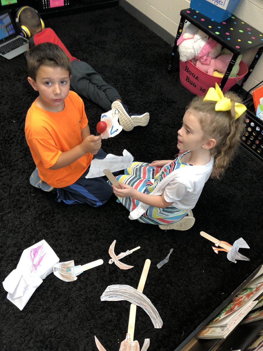 Mrs_Rogers_Math's tweet photo. What better way to practice our retelling skills than making a movie! #ElonEd #thisiswhatlearningtoreadlookslike @SylvanElem @AplusSchoolsNC https://t.co/X12v3c1LGJ