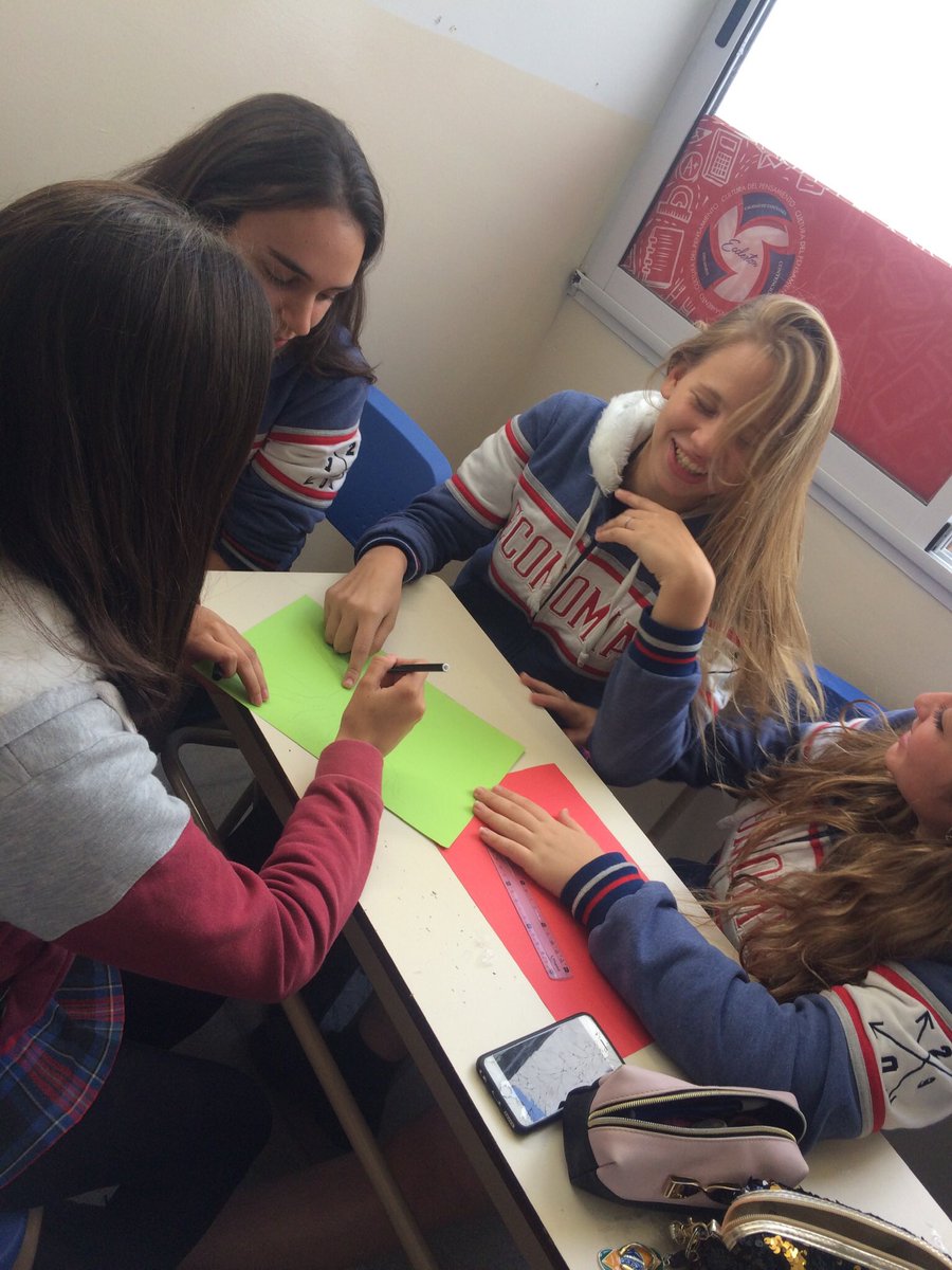 dn_martinez's tweet photo. Thinking about solutions to avoid using plastic. We explored the problem, causes and consequences too. @zelfstudie #nomoreplastic @TeachSDGs https://t.co/YpgNzjJN34