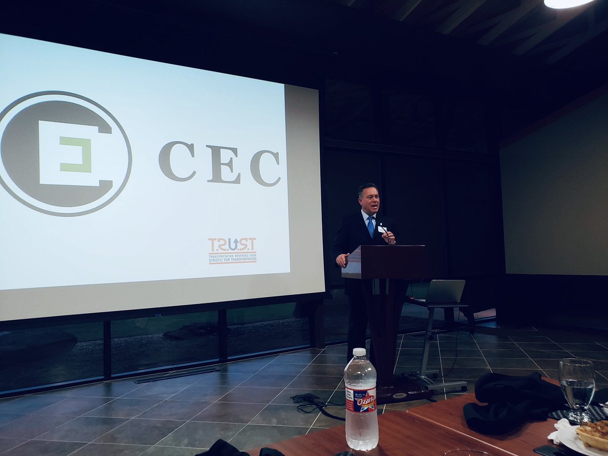 Connect_CEC's tweet photo. Had the privilege of hearing from @OKDOT Secretary of Transportation Tim Gatz & OK Rep. Todd Russ, among others, earlier this week at the TRUST Senate Transportation Committee Dinner. Thanks for spending time with us & helping to #RestoringOklahomaRoads! #SafeBridges #SafeRoads https://t.co/8jTYN1PaQr
