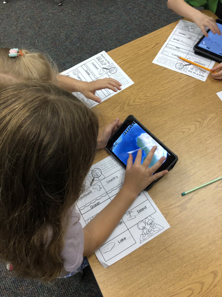 mrsvsowls's tweet image. Using @googleearth to locate places on maps with partners! @krbiles @PleasantUnionYR #mapskills #PUEGlobal