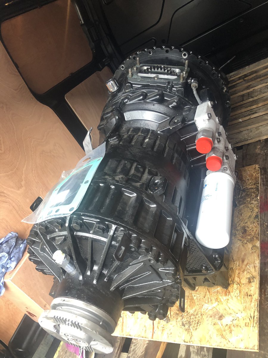 coachandcomm's tweet photo. Volvo automatic ready to be returned #volvo #volvocommercial #volvoautomatic https://t.co/KMFGQTAZ8p