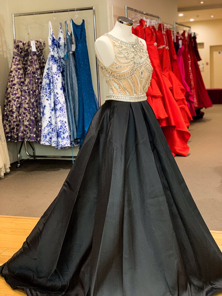 KylieRoseBou's tweet image. This stunning JOVANI ball gown is available to try on in store today and this weekend! Pop in to see how stunning it is 😍✨ #cardiff #cardiffprom #promdress #Prom2019