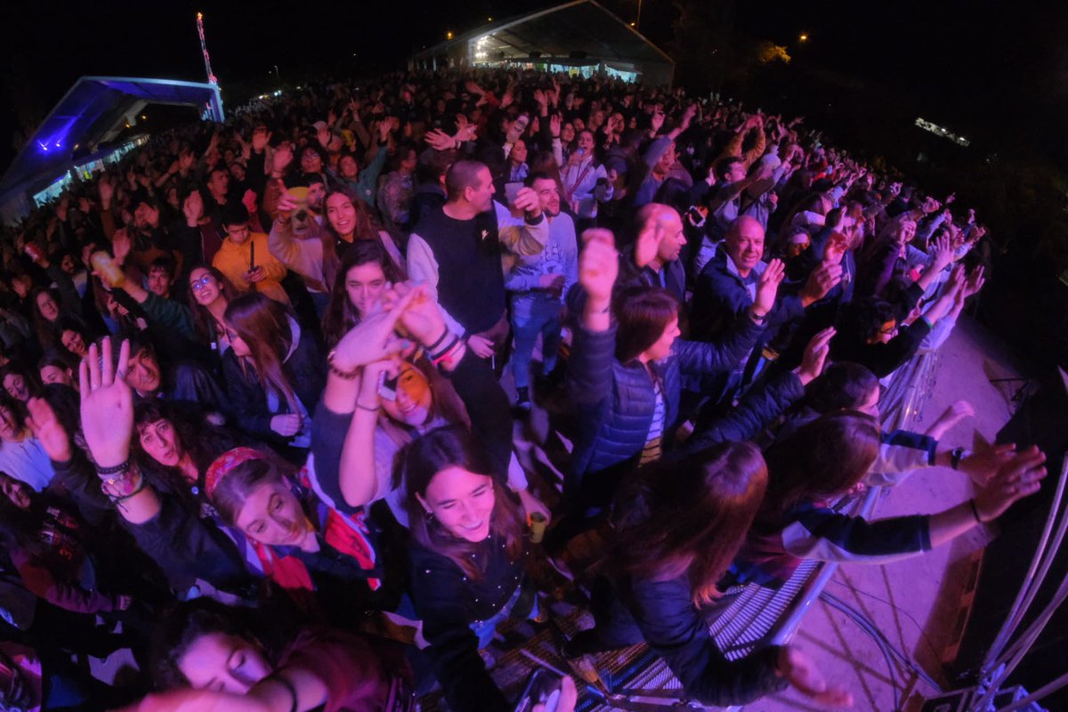 Fa tres dies ho vam donar tot amb <a href="/Marujalimonlive/">Maruja Limón</a> i Orquestra Maribel 💃