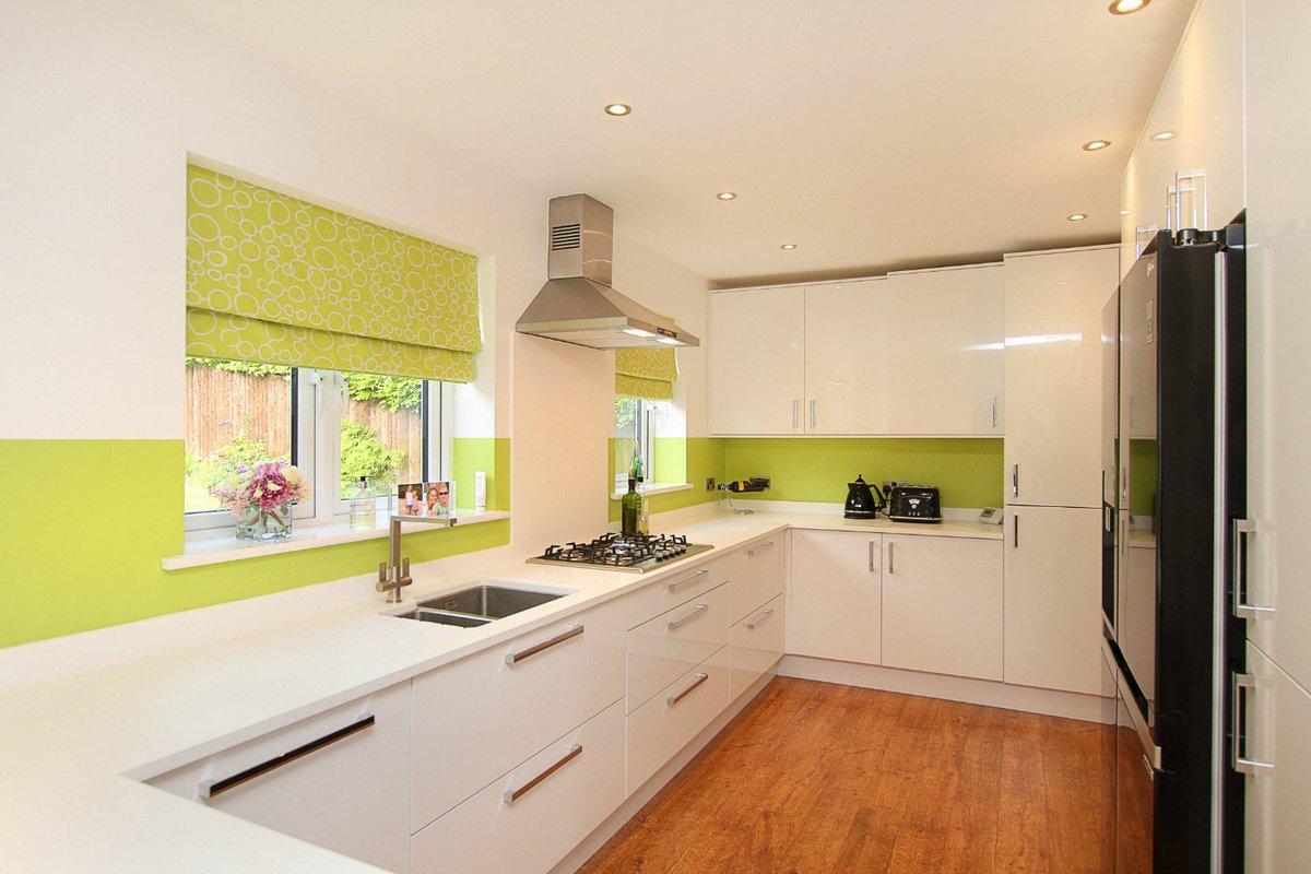 A bright, white kitchen with a splash of character! If you could add any colour to your kitchen, what would it be? 🌈 #SDPbuilders #sheffield #sheffieldissuper #homedecor #homesweethome #housedecor #livingspace #kitchen #dreamkitchen #greenkitchen #property #extension