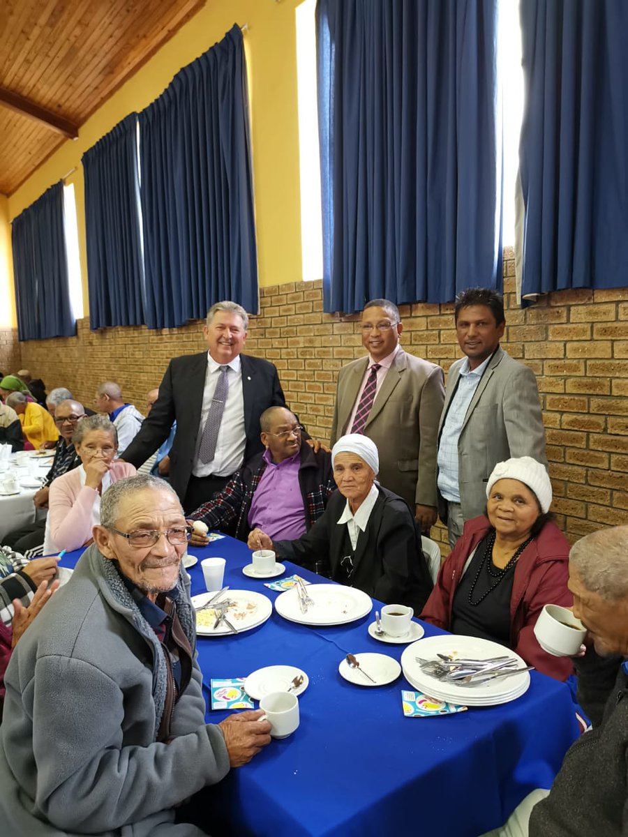 ivan2meyer's tweet photo. Meeting with our senior citizens in Piketberg this morning with @Our_DA Mayor Ray van Rooy and @CHunsingerMP. #WindeForPremier #VoteDAon8May #TeamOneSA https://t.co/t3FEOA31gz
