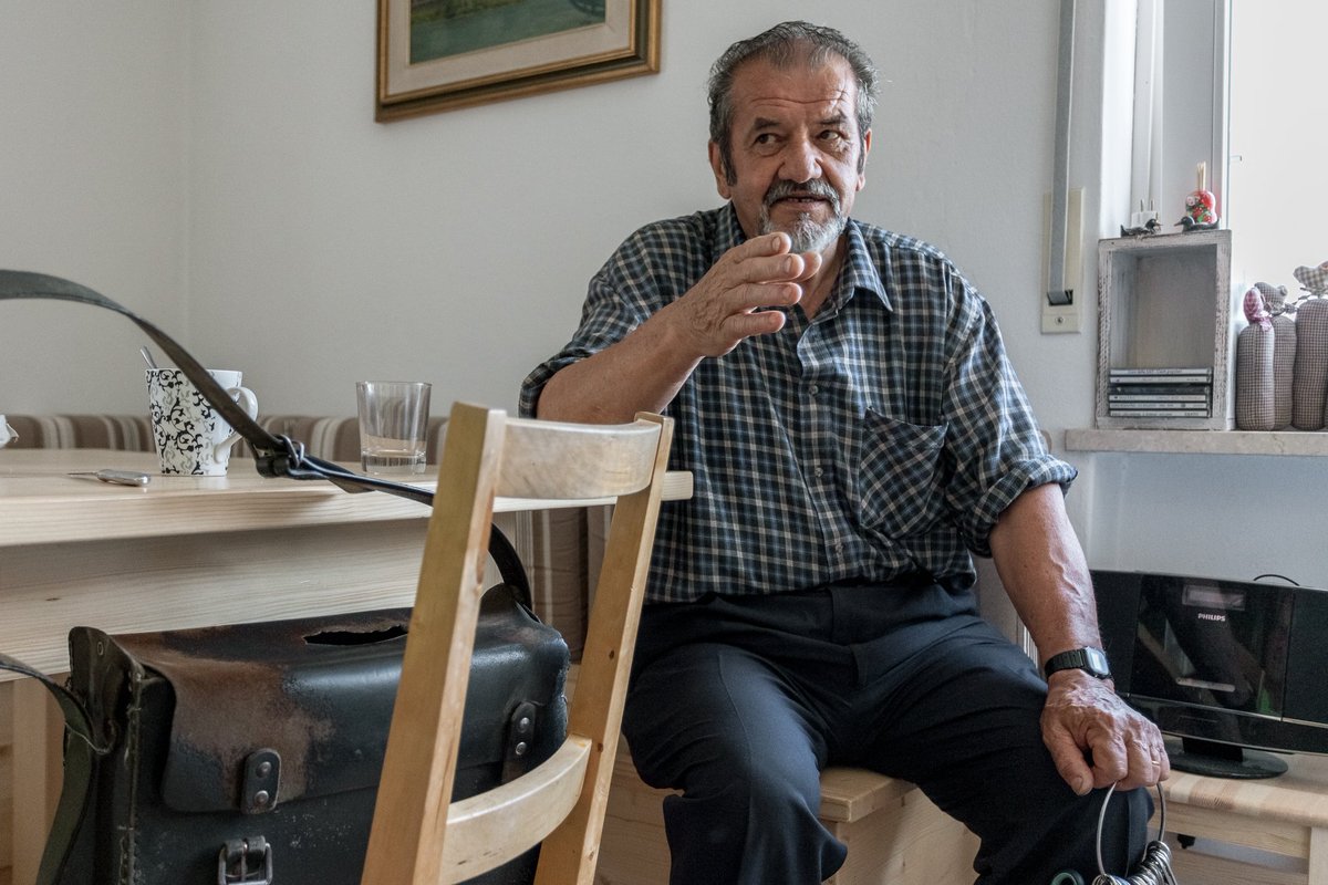 THE BEST OF DOLOMITES STORIES #32
"Quelli del Bleggio, poco o tanto, sapevano molare tutti. Ci conoscevano per quello. Anche la mia era una famiglia di arrotini. Ci si doveva accontentare..."
Per rileggere la storia: bit.ly/2UJi3L7