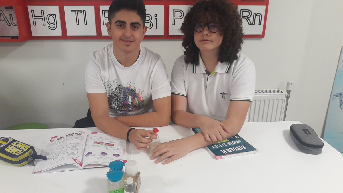 Özlüce Doğa kolejinde 9. sınıf öğrencilerimiz ile Biyoloji dersi kapsamında Bira mayası  deneyi yaptık. Öğrencilerimiz yaparak ve yaşayarak öğrenmeyi deneyimledi. 🌻🌻
<a href="/aslihancelik13/">Aslihan Celik</a> <a href="/KilicozMuhammet/">Muhammet Kılıçöz</a> <a href="/DogaOkullari/">Doğa Koleji</a>