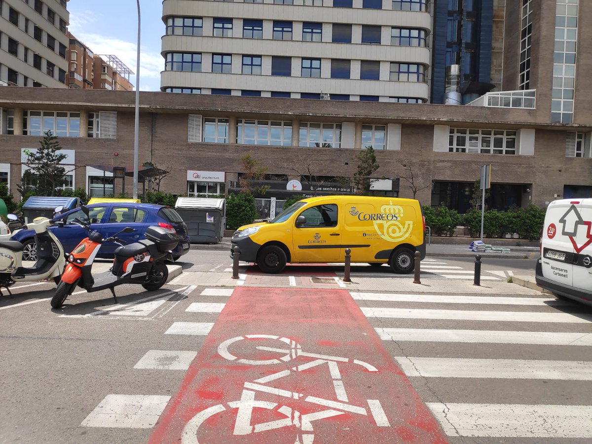 Hector22vlc's tweet photo. @policia esto es denunciable? No es la primera que veo de @Correos https://t.co/Re0iJfKcF5