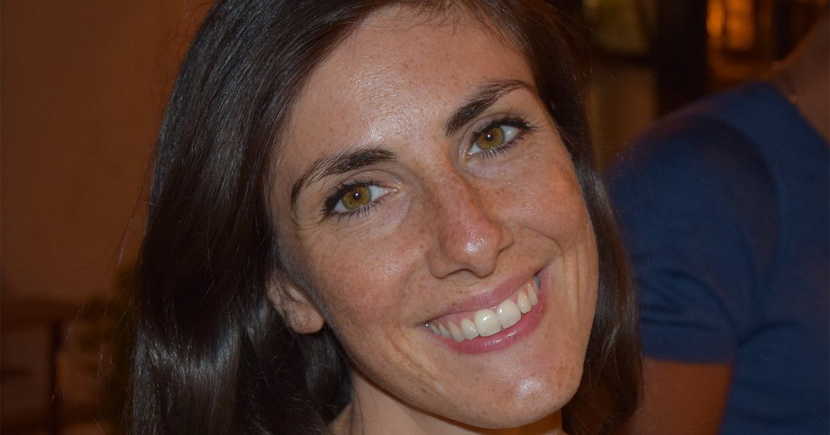 GiovediScienza's tweet photo. Premio nazionale GiovedìScienza 2019. Conosciamo oggi la terza ricercatrice finalista del #PremioGS Eleonora Maggioni Fondazione IRCCS Ca’ Granda Ospedale Maggiore ⁦@policlinicoMI⁩ #premiogiovedìscienza #GS33 #ingegneriabiologica https://t.co/7SdfwU9Zdr