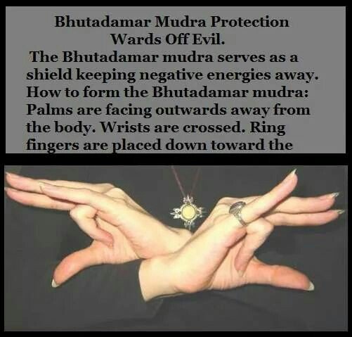 FEVeganWitch's tweet photo. #Magicka101 #Magicka #Magic #Protection #WardOffEvil #Mudra #Mudras #Witchcraft #QueenInannaSnow #QueenOfHeaven
#QueenOfShasta #QueenOfFlatEarth #TheGoddessInanna #InannaReturns 
#TheREALInanna https://t.co/u6OnfxJxer