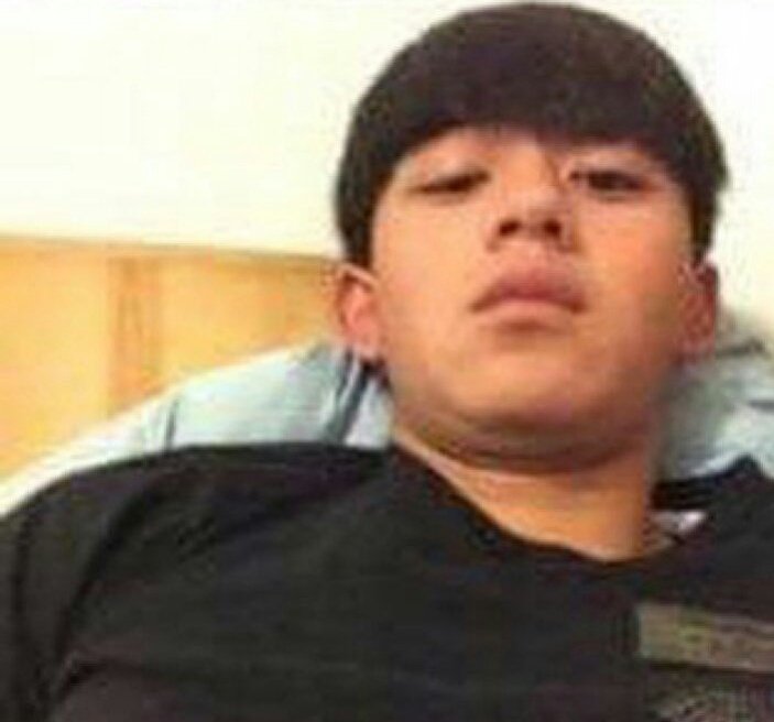 setea_94's tweet photo. แต่ก่อนขี่เวฟร้อย โตขึ้นหน่อยขี่ดูคาติ ใครจะสมัครเป็นคนซ้อนไปต่อแถวนะคะ ตอนนี้แถวยาวจากแม่สายไปเบตงแล้วค่ะ #WayV_ReadyFor_TakeOff https://t.co/rTrmvHZMur