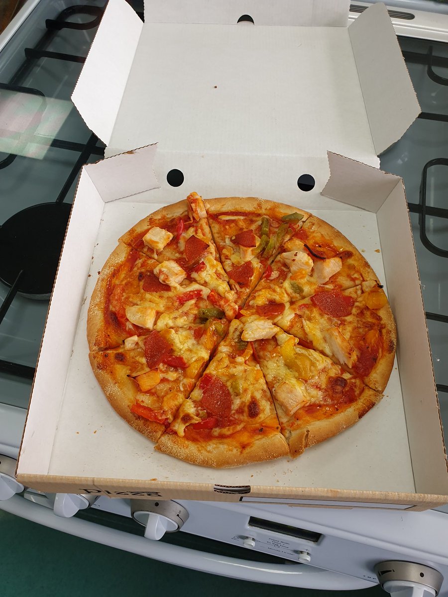 MrsSwainBHS's tweet photo. S1-3 Perfect Pizza making!! @BannockburnHigh #aspireweek https://t.co/IKs4sgRoEw