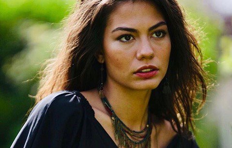 Mirellacaporal1's tweet photo. New.. foto della bolum 40 di #ErkenciKuş ❤
#CanEm #Demetözdemir #CanYaman #Azizbey https://t.co/g8gypHi5Dn