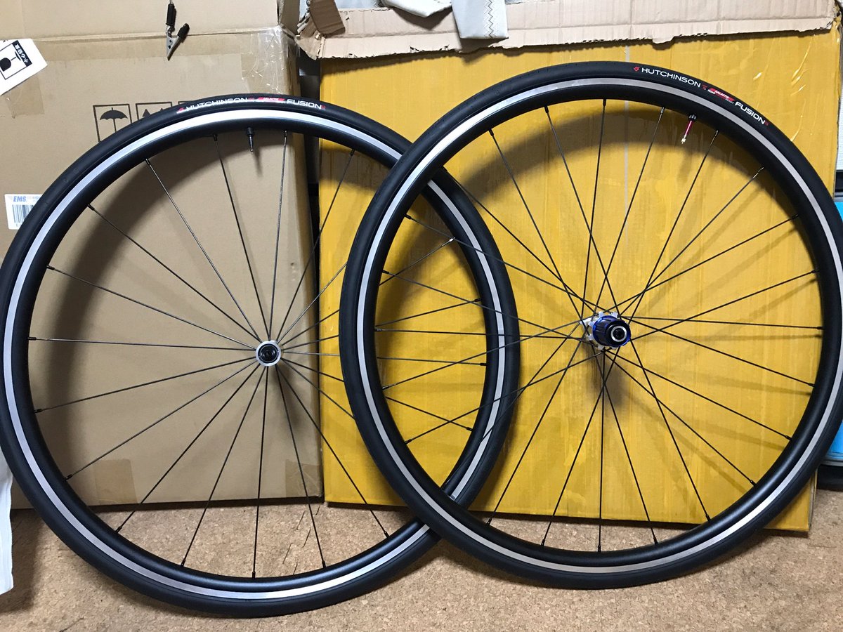 tomozin's tweet image. きらら浜2日目へは #code33 サポートメンバーとして工具一式とスペアホイールを持って会場をフラフラしているので、チームに関わらず何かご用ございましたらお気軽にお声かけください♪ホイール貸し出し歓迎です😀